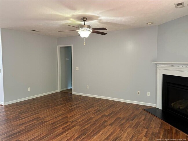 Building Photo - 1709 Ponderosa Trail