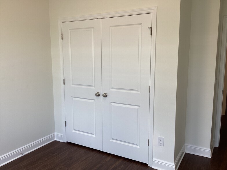 Building Photo - 20275 Calla Lily Dr