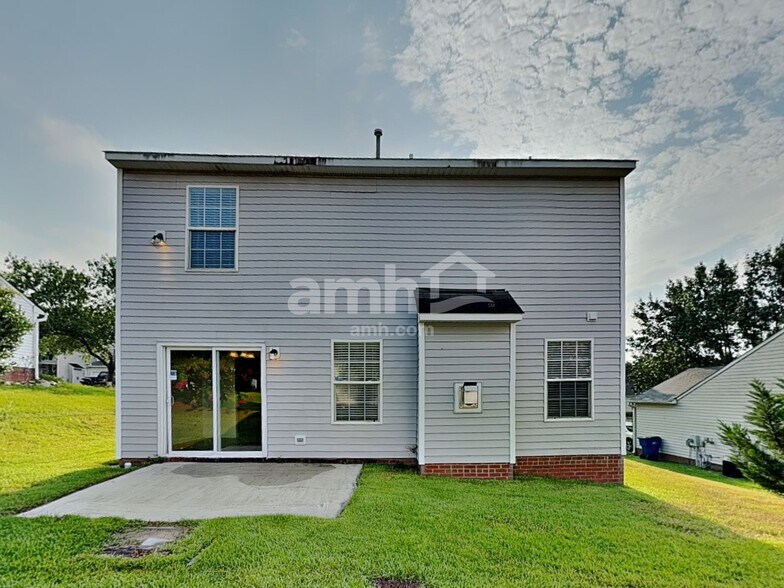 Building Photo - 1516 Clover Ridge Ct