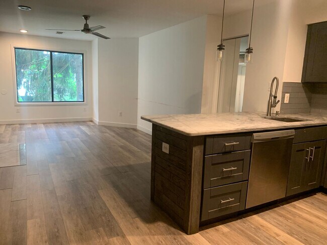 Building Photo - 2-Bedroom, 2-Bath Condo for Rent