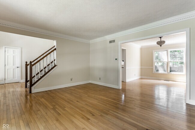 Building Photo - 795 Grace Dr