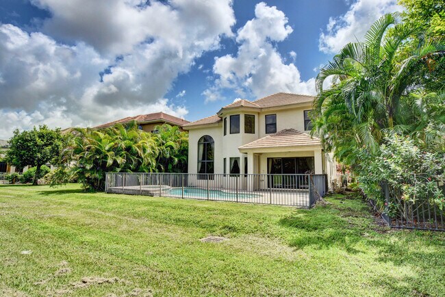 Building Photo - 3424 Collonade Dr