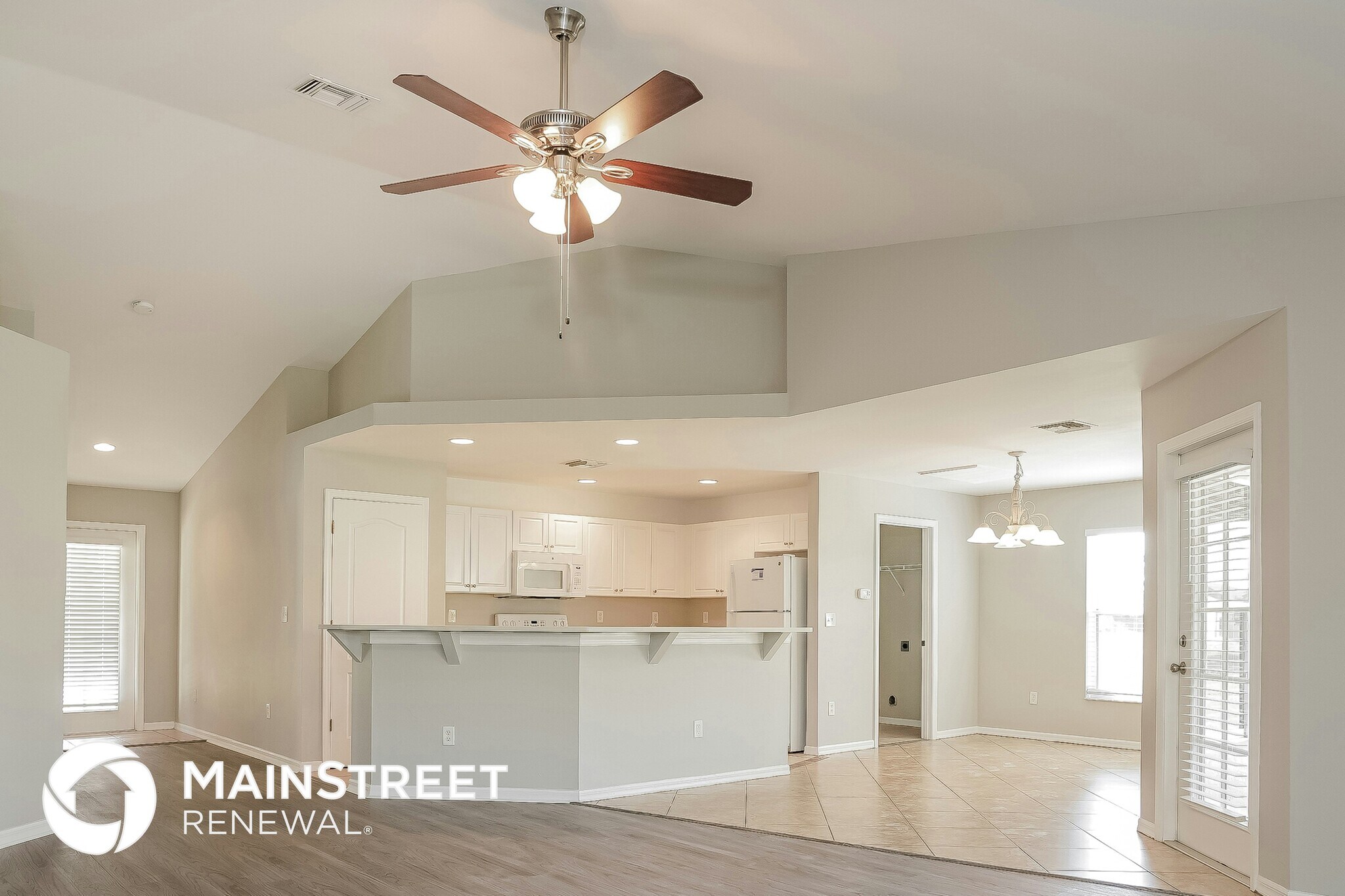 Building Photo - 3620 NE 9th Ave