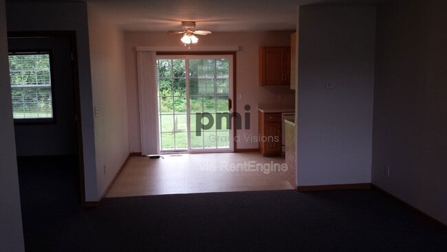 Building Photo - 6381 IL-48