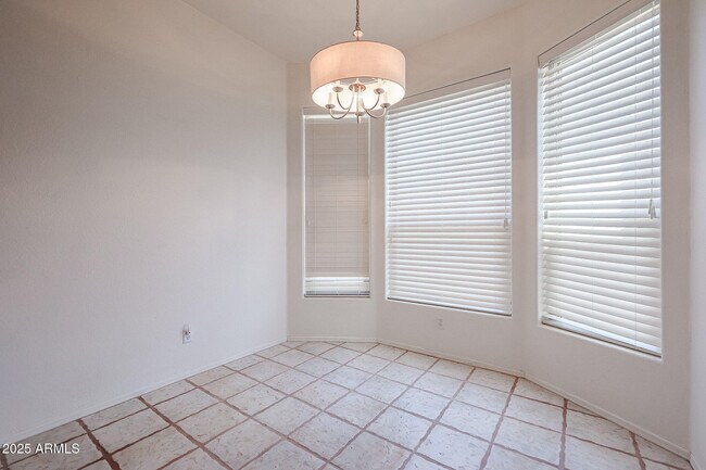 Building Photo - 2318 N Boulder Mountain