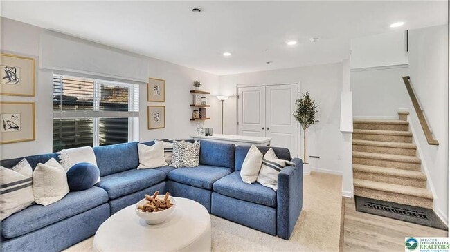 Building Photo - 1132 Meadowlark Dr