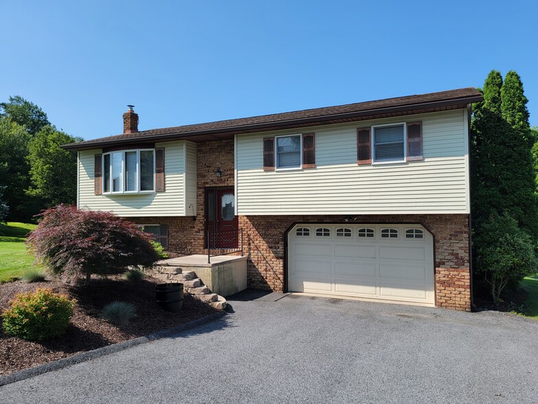 Primary Photo - 280 Yummerdall Rd
