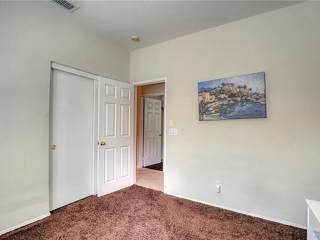 Building Photo - 29394 Castaway Ct