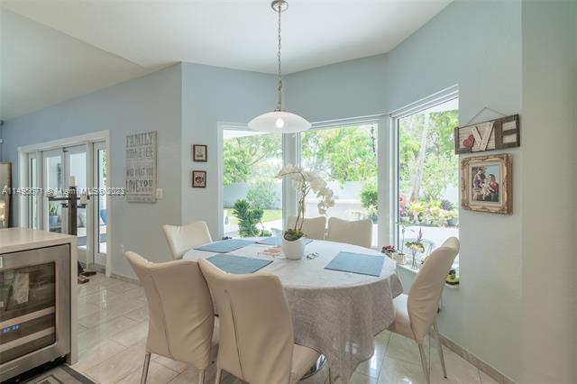 Building Photo - 8240 NW 154th Ter