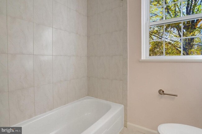 Building Photo - 4326 36th St S