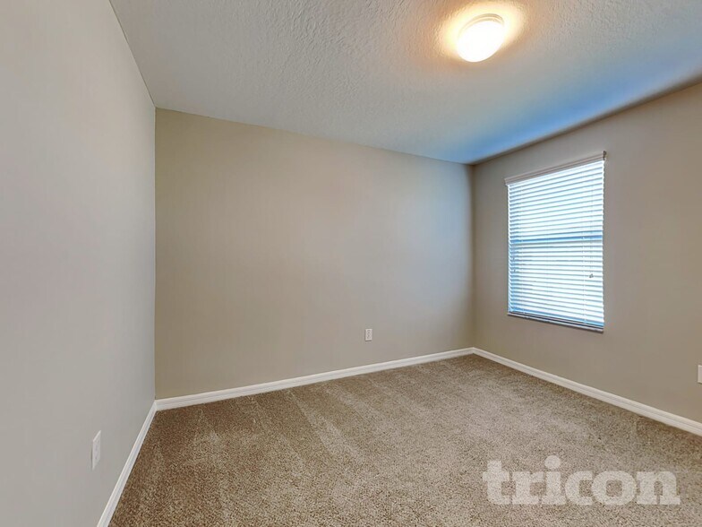 Building Photo - 13814 Crater Cir