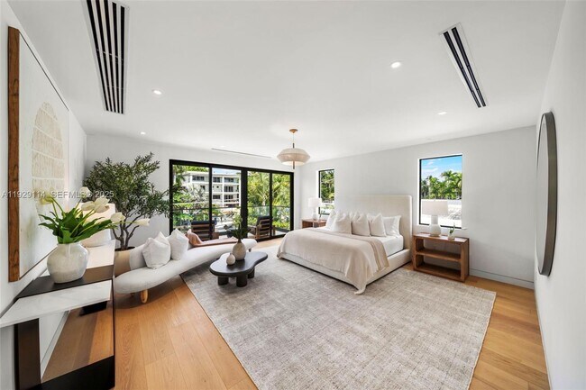 Building Photo - 1815 Fairhaven Pl