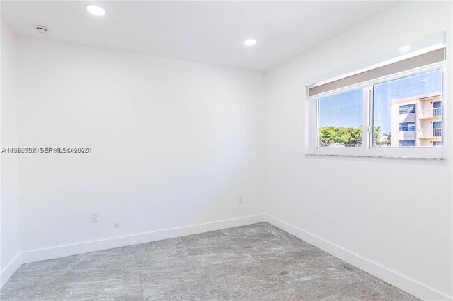 Building Photo - 13900 SW 65th Terrace