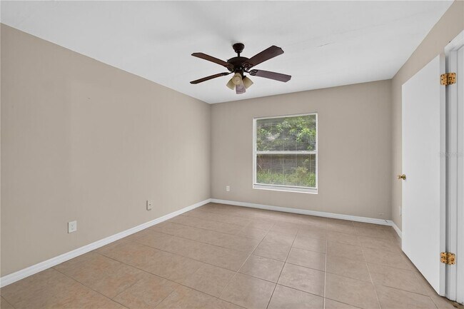 Building Photo - 13829 Timberland Dr