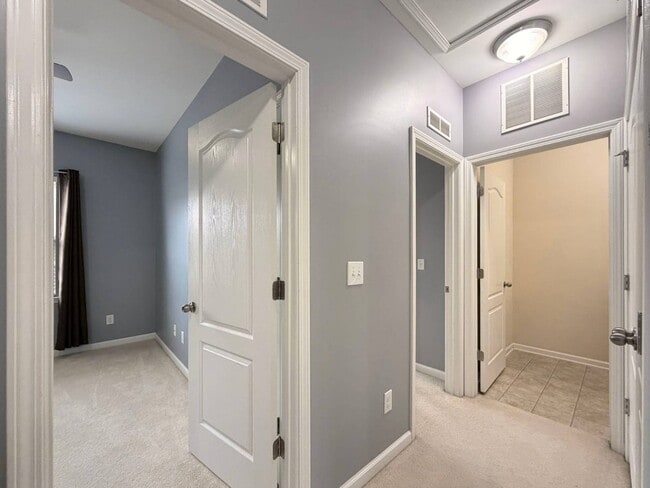 Building Photo - 8268 Primanti Blvd