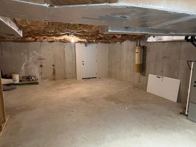 Building Photo - 4 Country Hollow Ln