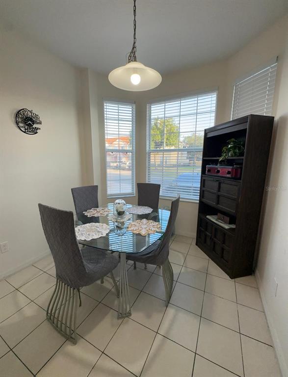 Building Photo - 1207 S Beach Cir