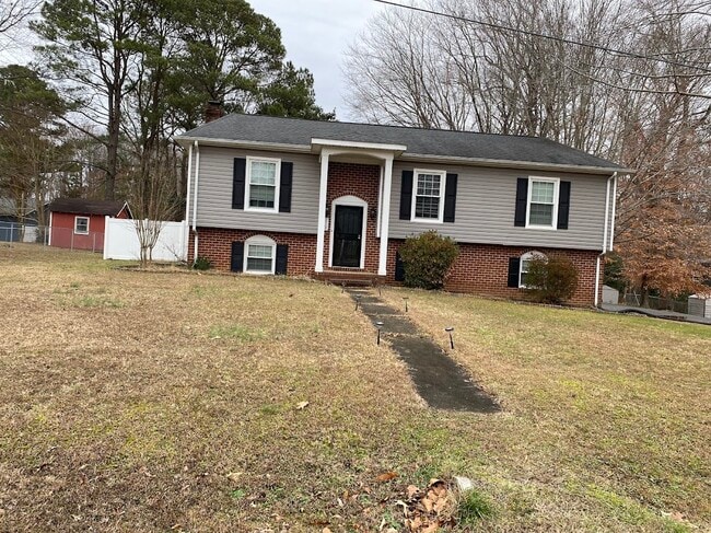 Building Photo - 3705 Pfost Ave