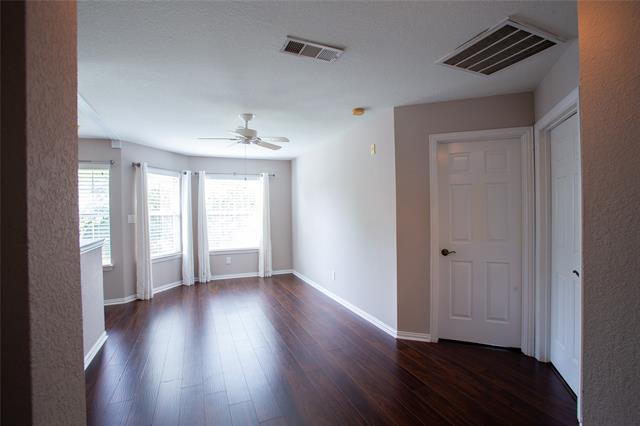 Building Photo - 956 Avondale Ln