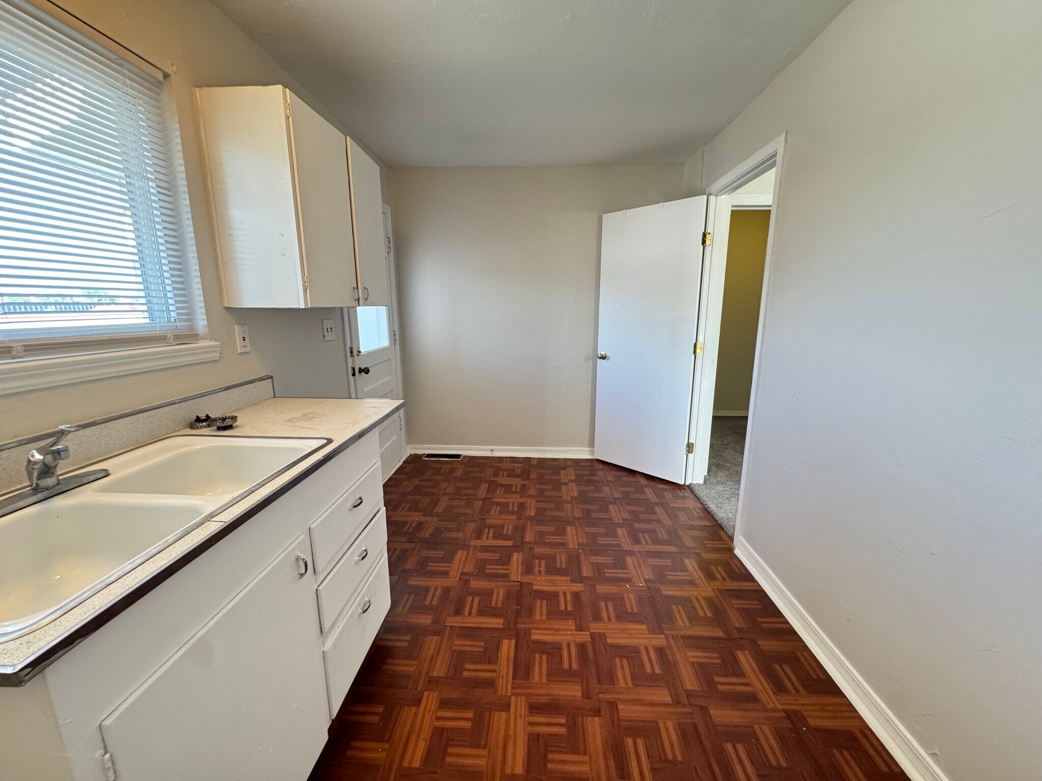 Building Photo - 6007 NW 32nd St