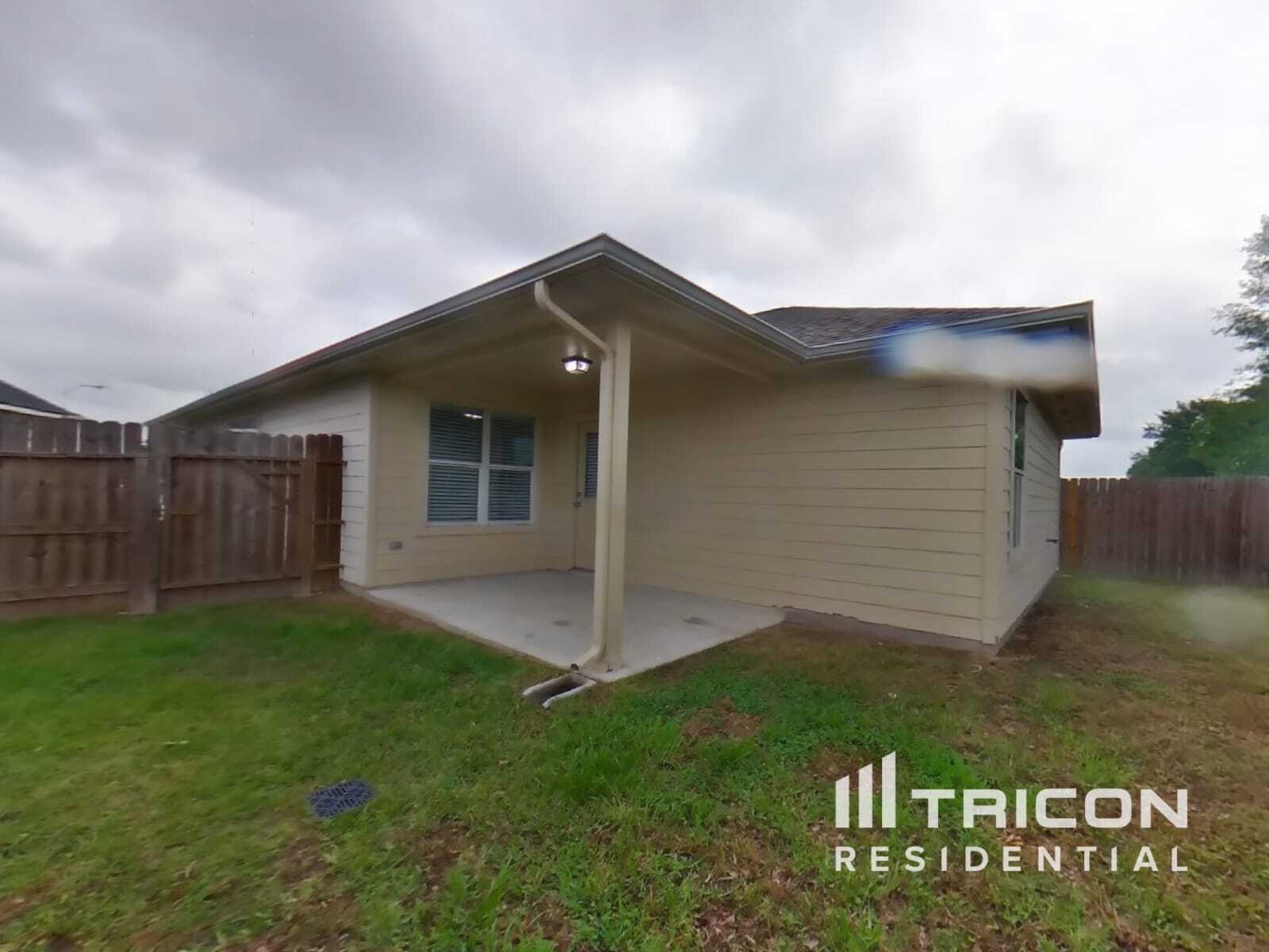 Building Photo - 7402 Deloache Ave