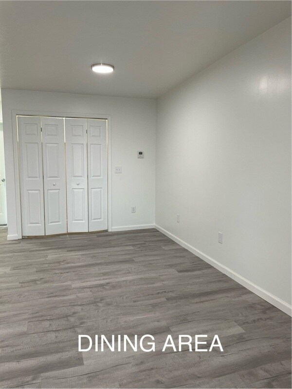 Building Photo - 2505 Delaware St