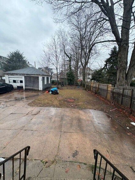 Building Photo - 457 Edgewood Ave