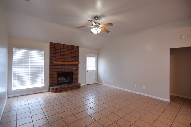 Building Photo - 4402 Water Oak Dr