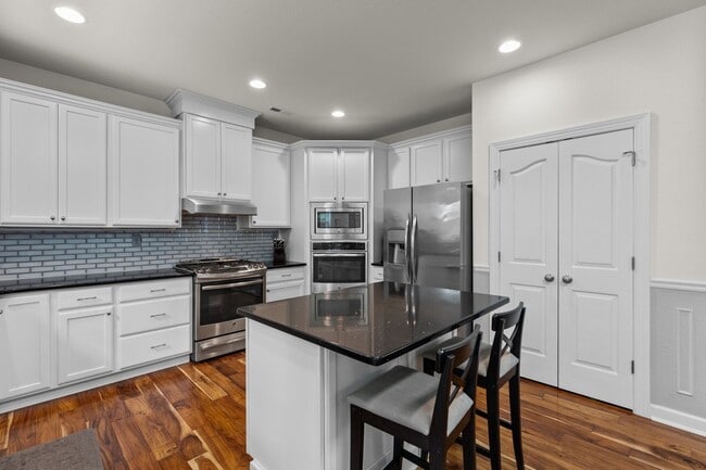 Building Photo - Newly built and beautiful property located...