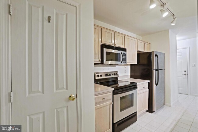 Building Photo - 4124 Monument Ct