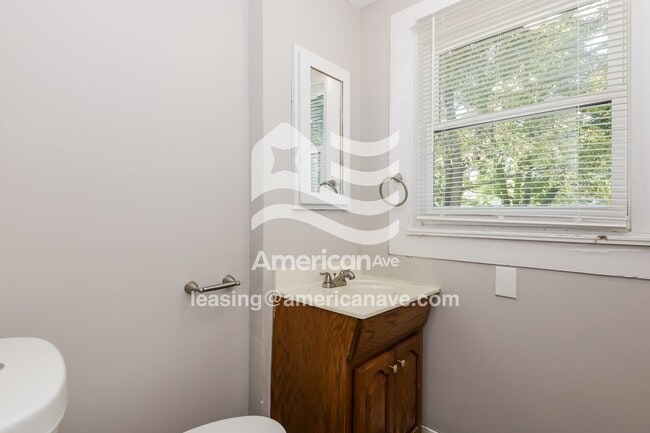 Building Photo - 1257 Wilson Dr