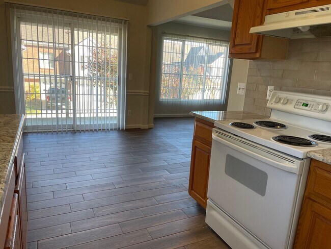 Building Photo - 8170 W Annsbury Cir