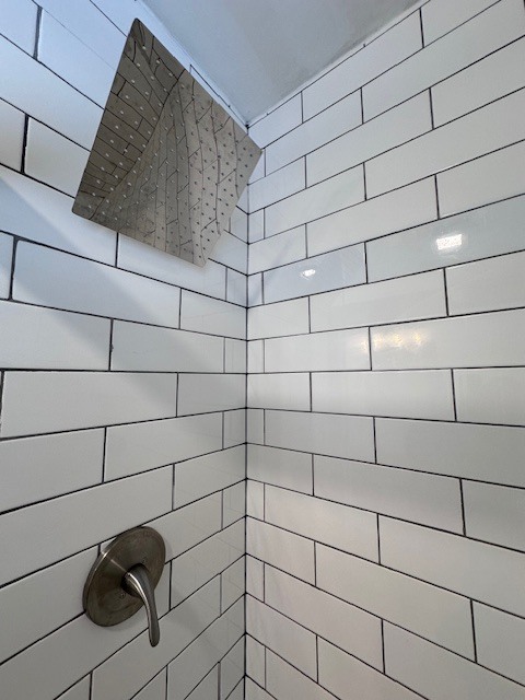 Building Photo - 644 Holly Vista Dr