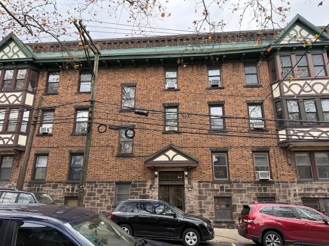 Building Photo - 33 62nd St