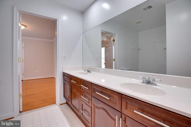 Building Photo - 13646 Sweet Woodruff Ln