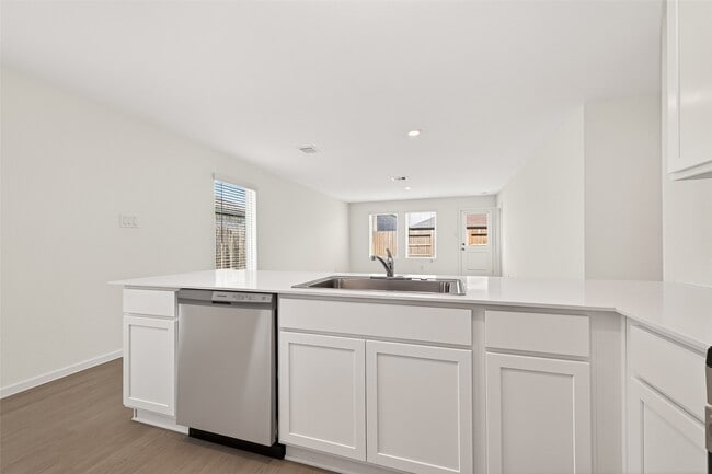 Building Photo - 16846 Spotted Oak Dr