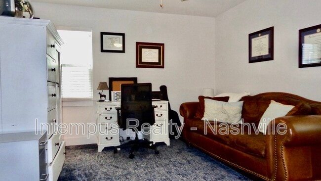 Building Photo - 3211 Anderson Pl