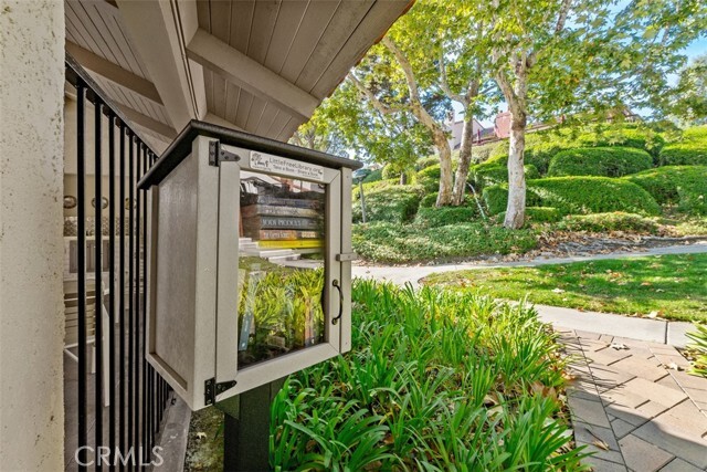 Building Photo - 25572 Spinnaker Dr