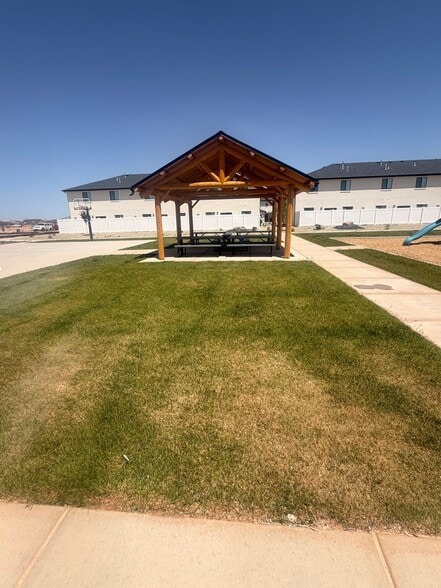 Building Photo - 51 S 4375 W
