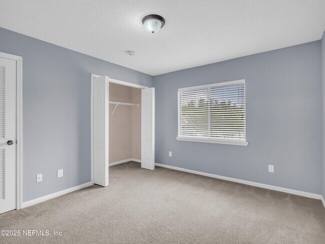 Building Photo - 422 Cabernet Pl