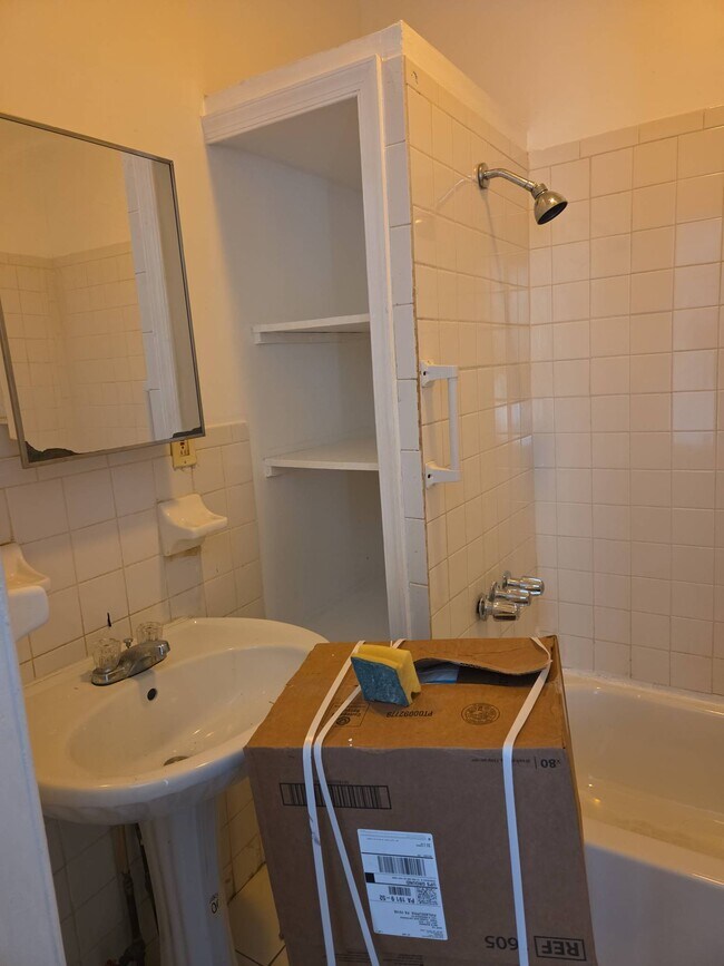 Building Photo - 1241 S Ringgold St