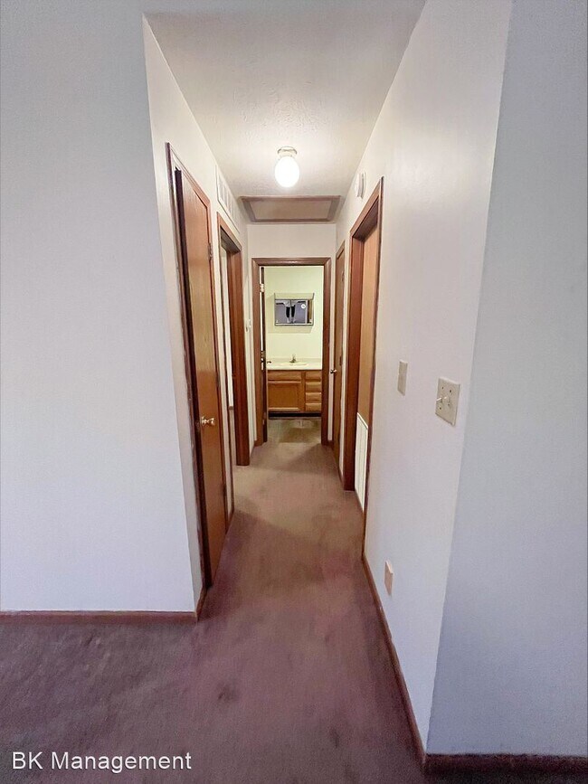 Building Photo - 1 br, 1 bath House - 2718 Plaza Lane
