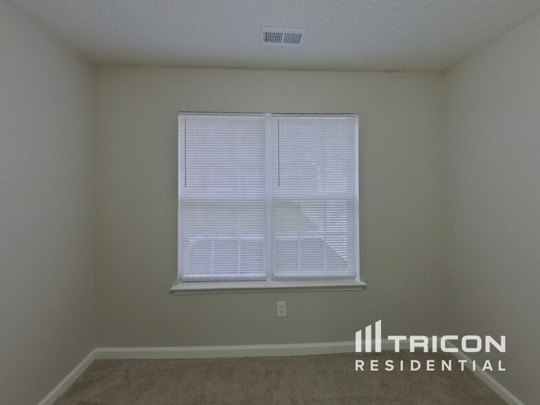 Building Photo - 162 Chere Helen Dr