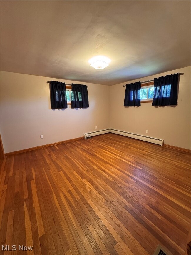 Building Photo - 54084 High View Row