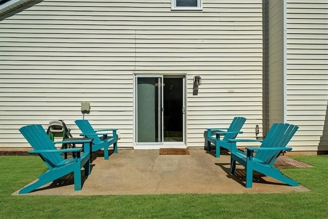 Building Photo - 820 Camelon Ct