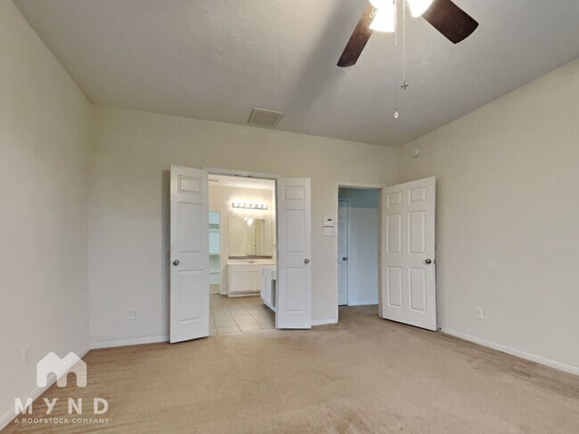 Building Photo - 17934 Barton Ridge Ln