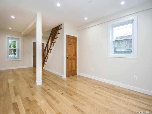 Building Photo - 4 S 8th St