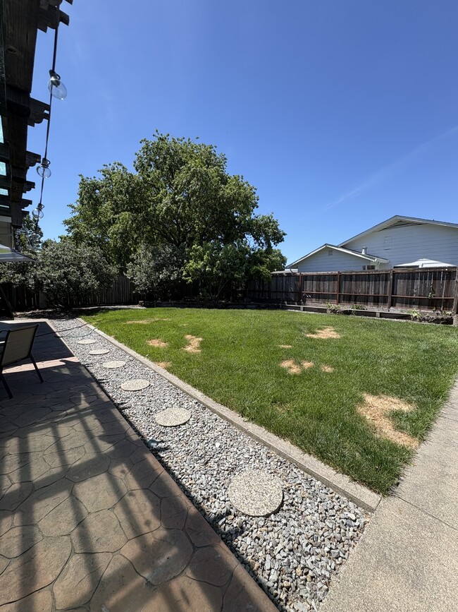 Building Photo - 507 Benicia Dr