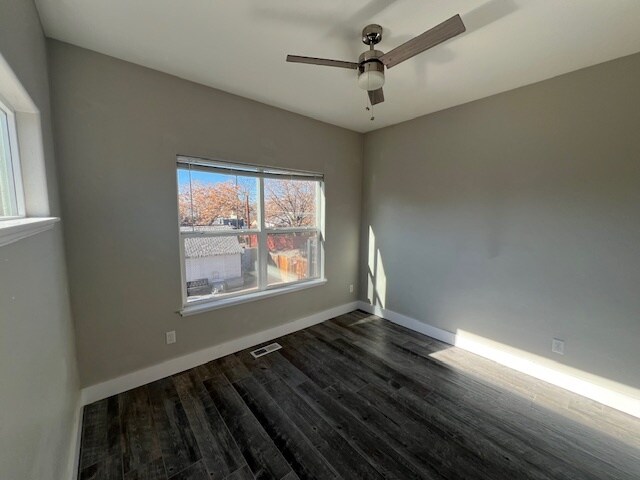 Building Photo - 1336 White Ave