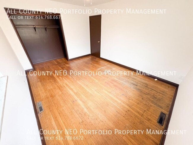 Building Photo - 400 S Highland Ave